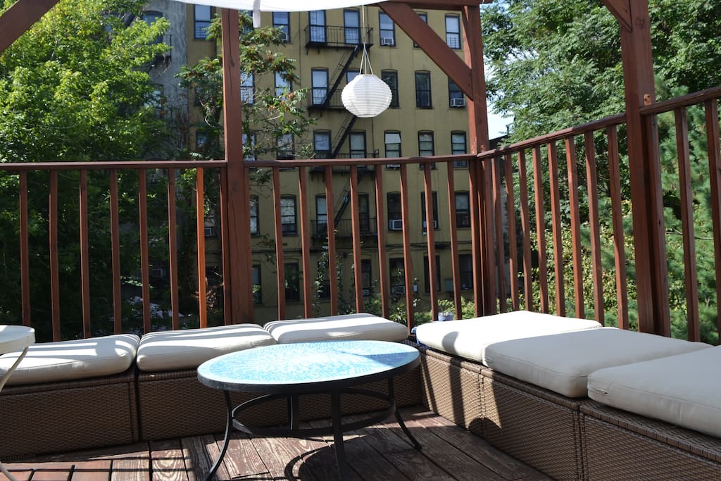 A great terrasse that makes our neighbors jealous !