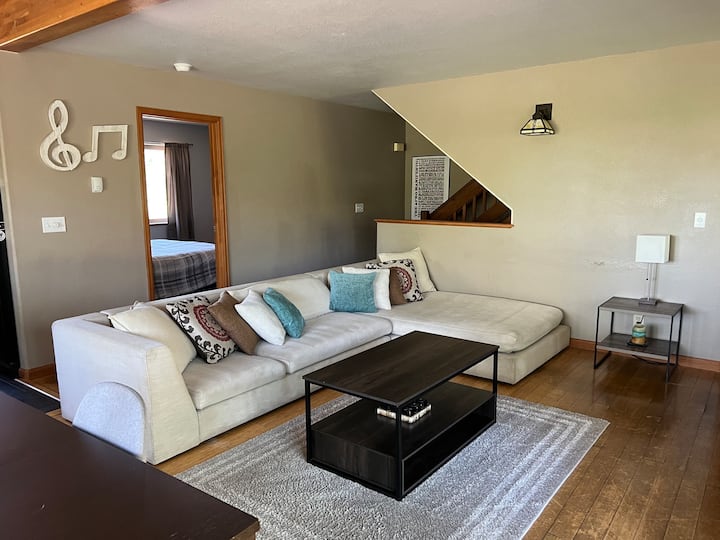 3 bedroom quiet duplex pets Townhouses for Rent in Steamboat