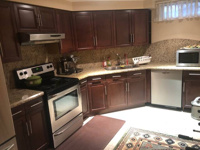 Private basement apartment in Toronto
