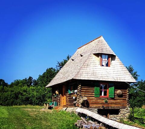 Sura lu' Costan | Costan's Barn