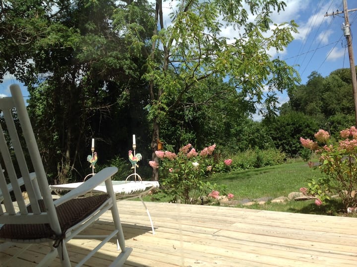 Lake Moomaw Holiday Rentals & Homes Virginia, United States Airbnb