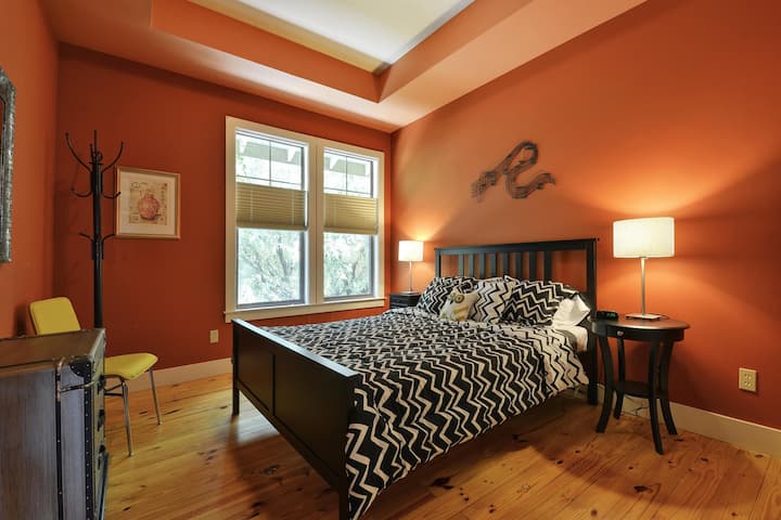 მე-2 საძინებელი საწოლით. Მყუდრო და კომფორტული. 