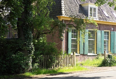 Monumental holiday farmhouse 