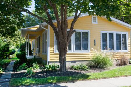 Beautiful beach house/awesome town
