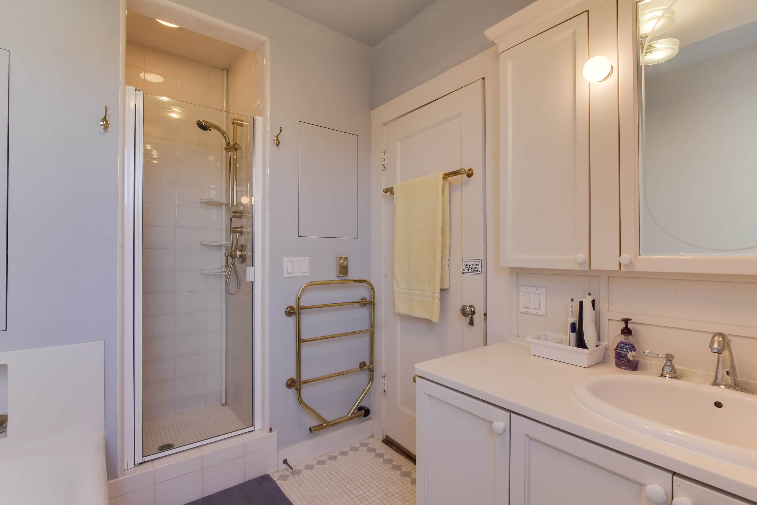 Home in San Francisco · ★4.92 · 3 bedrooms · 3 beds · 2 baths - Image 22