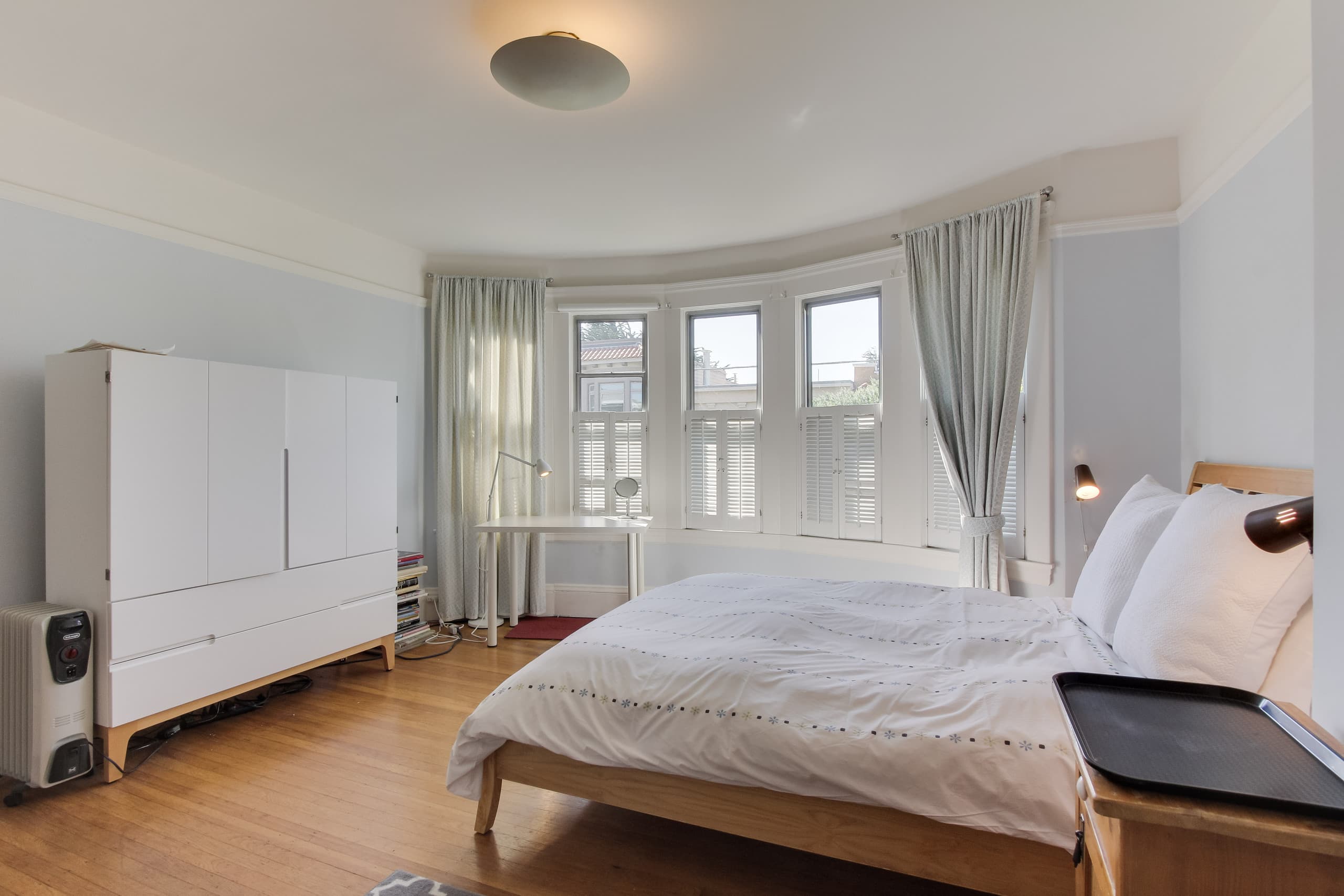 Home in San Francisco · ★4.92 · 3 bedrooms · 3 beds · 2 baths - Image 18
