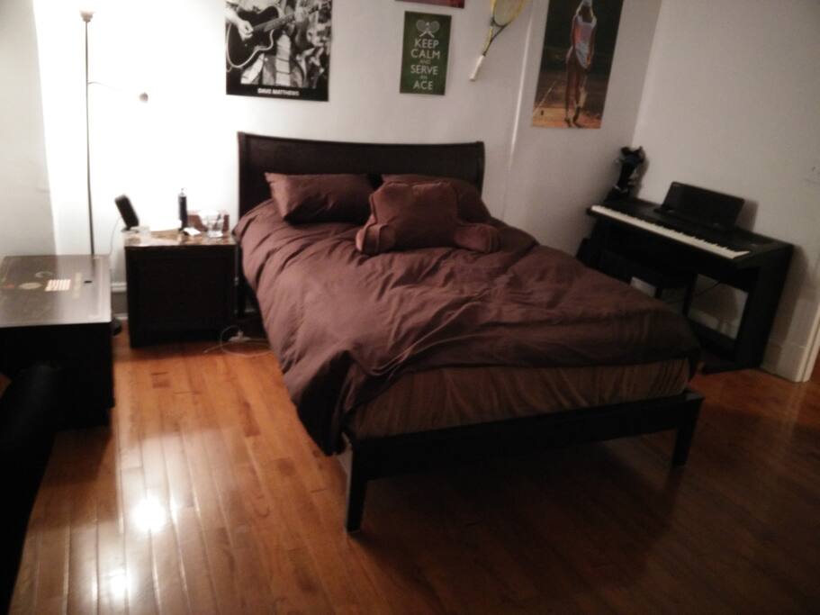 A better look at the bedroom