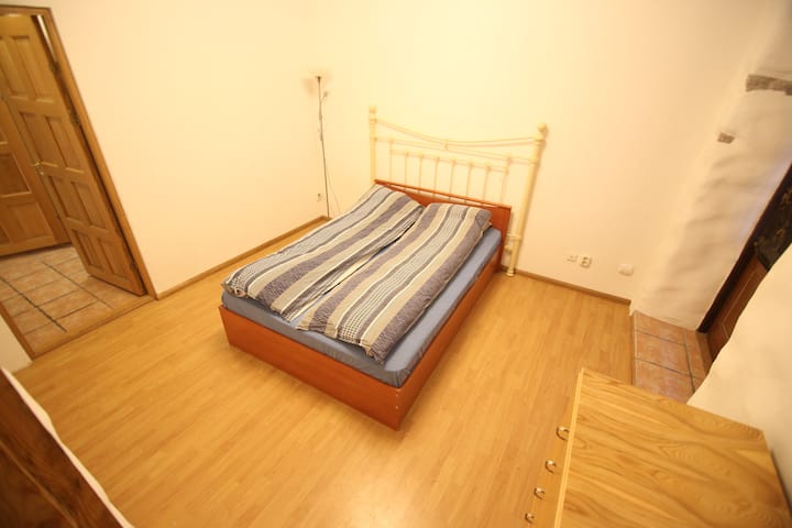 Dhomë gjumi