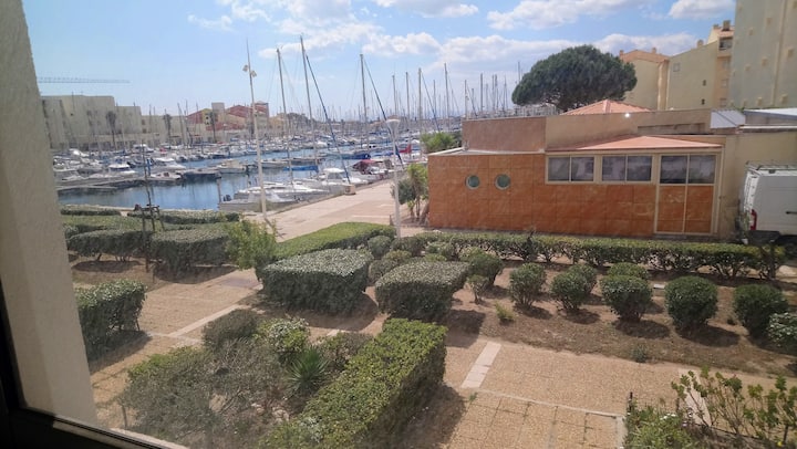 rents T2 Port Leucate Refurbished in 2021