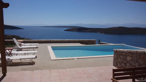Villa Anemos