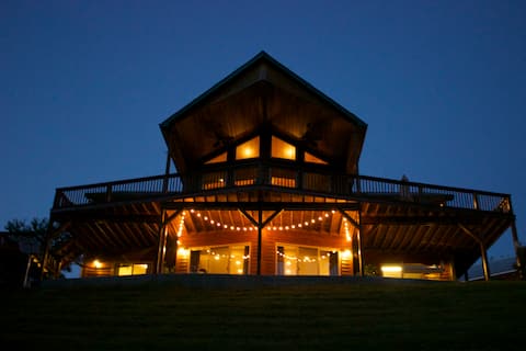3 King Suites/Hot Tub/Views/Roomy