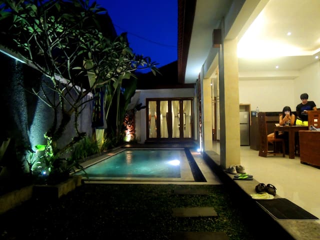 UBUD.Jayastutihouse-Penestanan-Bali - Rumah untuk 