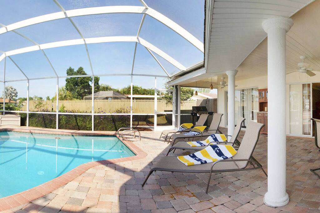 Pool area / lounge chairs