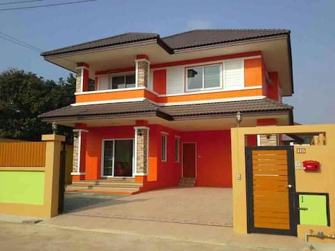Orange Villa4BedRoom 5min To Nimman,2N.Free PickUp