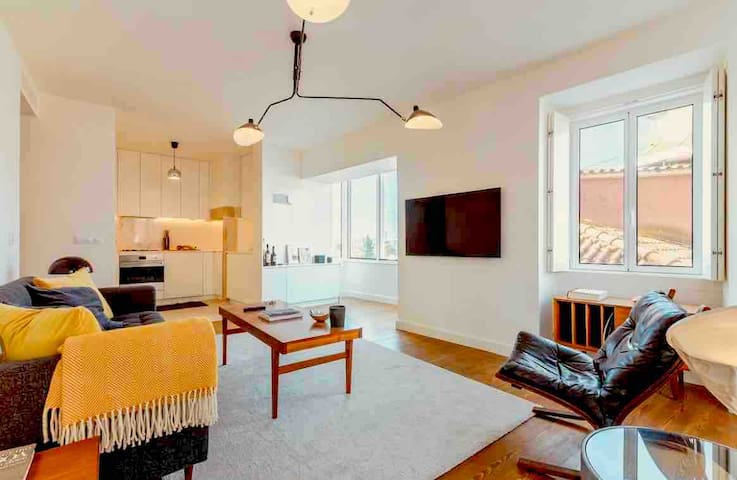 Principe Real Trendy Apt- Great Views City & River