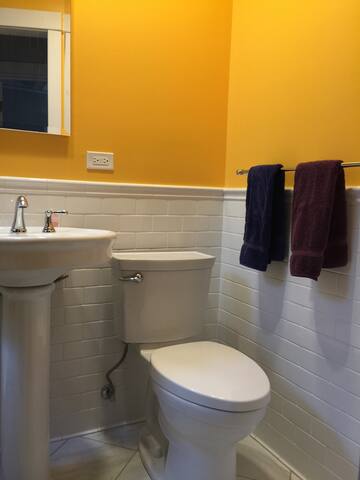 K3 4 BR Crashpad Mayfair flat gallery image 2