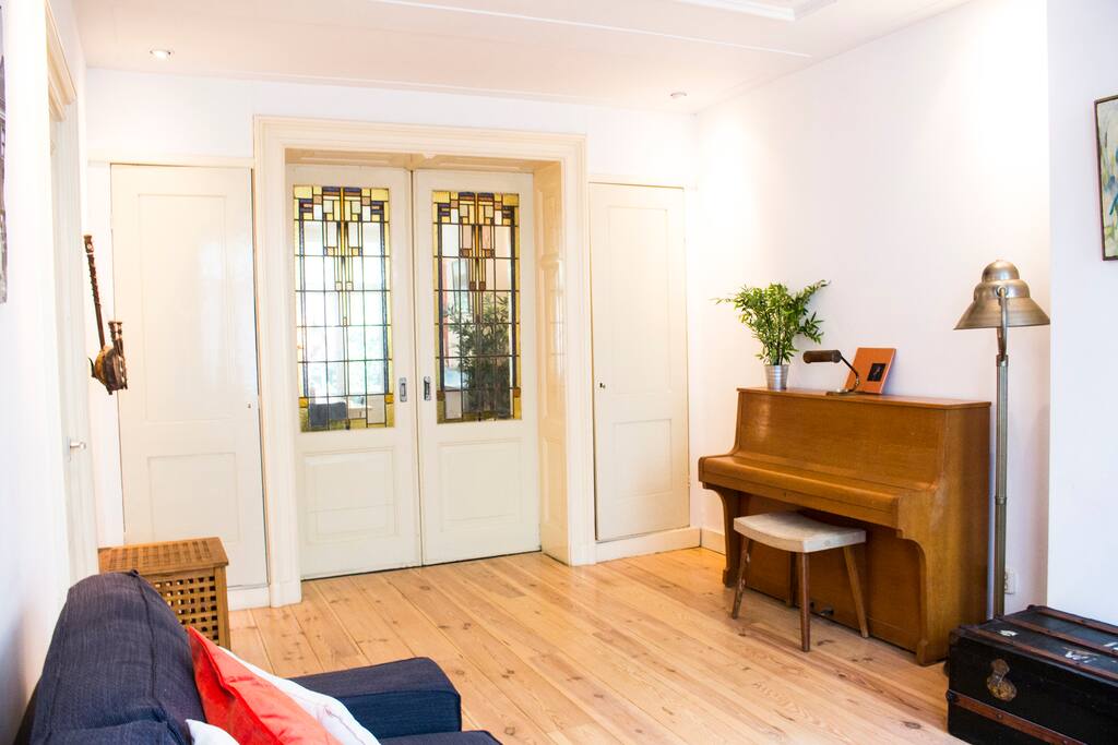 Great old fashioned door towards the open kitchen
