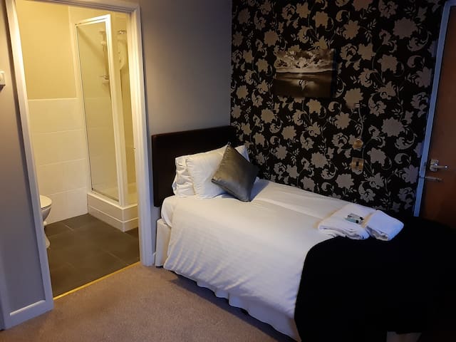 Private Single room  in a converted dairy