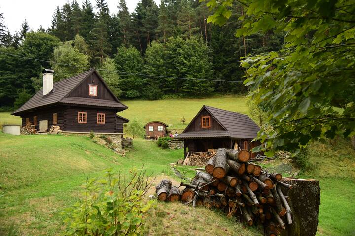 A Cottage In Quiet Secluded Woods Cabins For Rent In Hutisko
