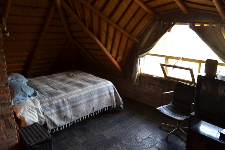 Spacious room with breakfast