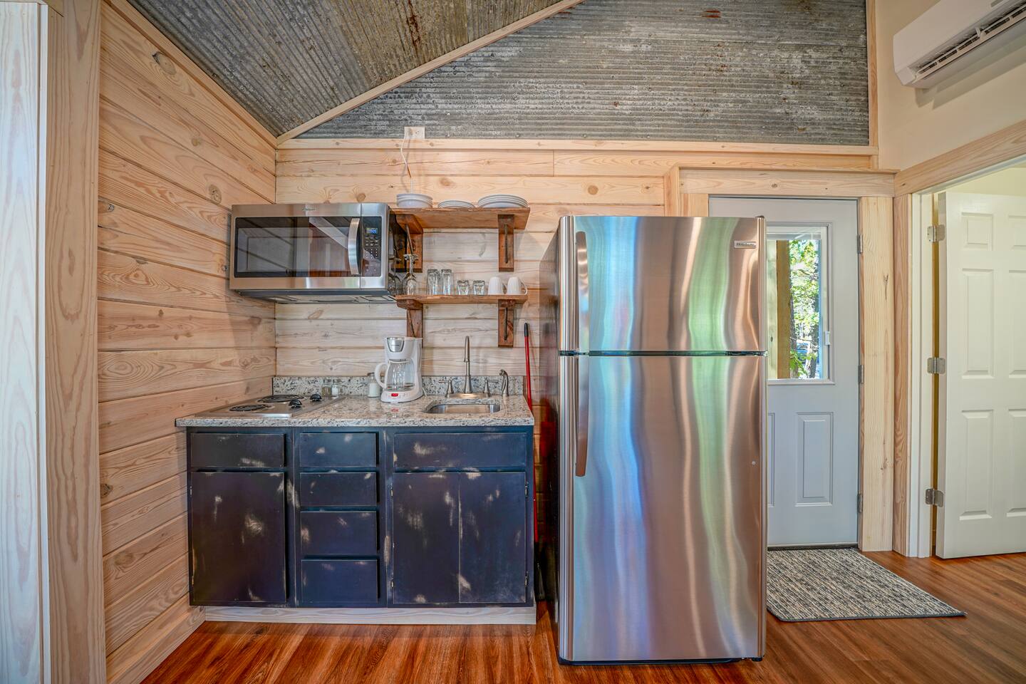 Mountain Air Treehouse Treehouses For Rent In Hot Springs