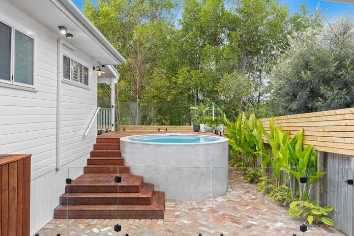 ‘The Bimble’ 4 Bedroom + Study gallery image 2