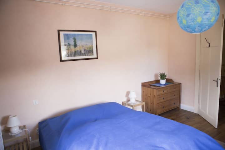 الغرفة الكبيرة: جراند ليت وخزانة ملابس