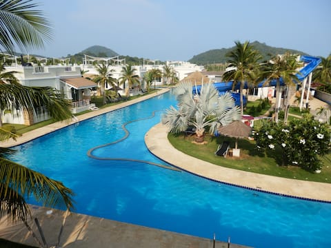 Spacious Villa in Stunning Resort