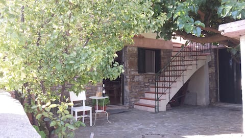 Big Two-Storey House up to 8 person