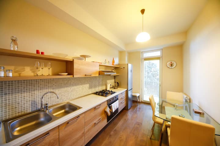 Bel Appartement Dans Le Vieux Tbilissi - Tbilissi