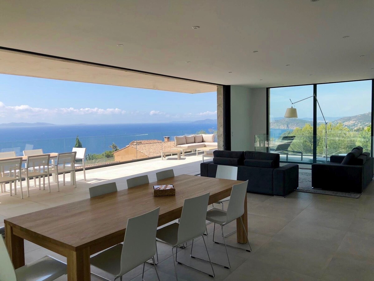 Top performing Airbnb: Luxury Villa Mistral * 180° Seaview * Pool * 170m2 in Rayol Canadel Sur Mer