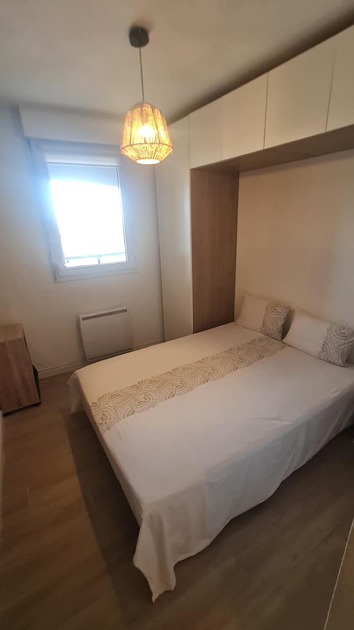 غرفة النوم الرئيسية