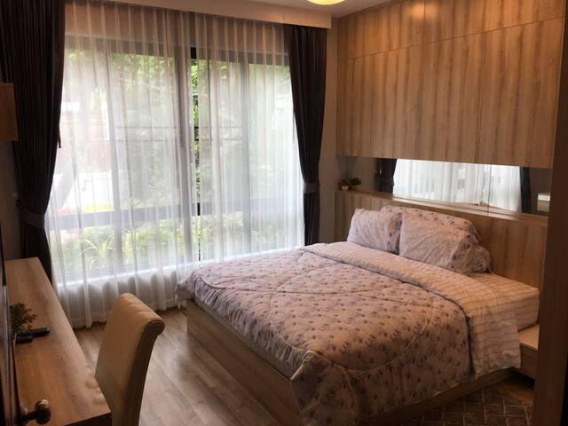 Spectacular House In The Heart of Bangkok