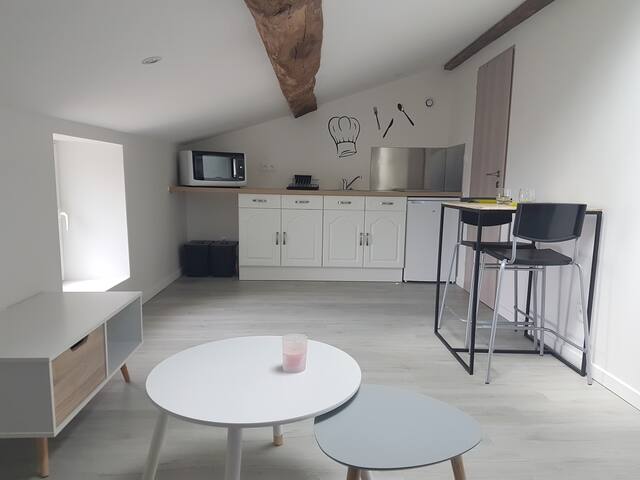 Apartment / room 2pers Center ville de Montaigu