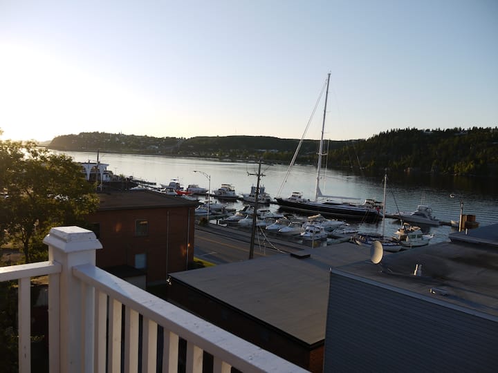 Balcony View Suite in downtown.