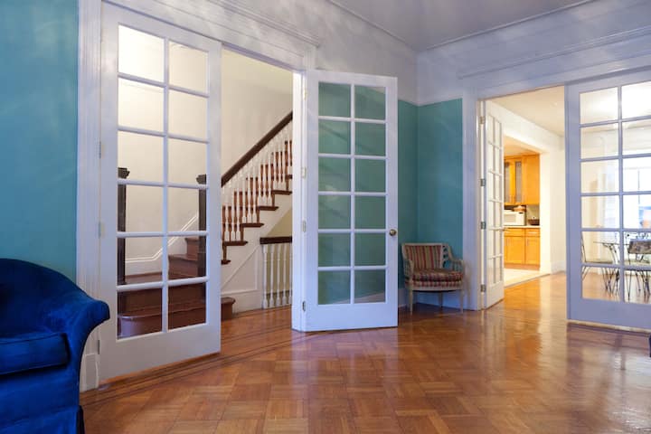 Brownstone/prospect Park/vacation Or Workplace - New York City
