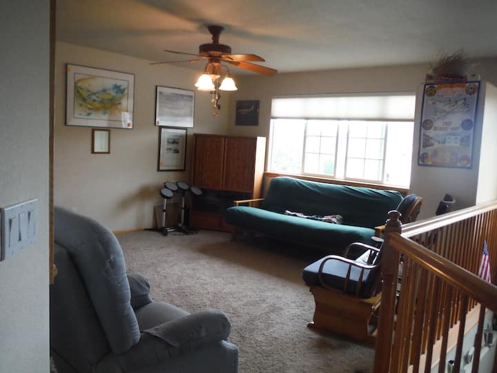 3500 Sq Ft Social Distance Haven 1 Mile From Usafa - 科羅拉多州