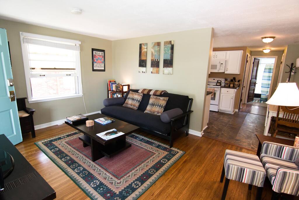 E. Nashville, 93 5* Reviews, Close to Everything Apartments for Rent