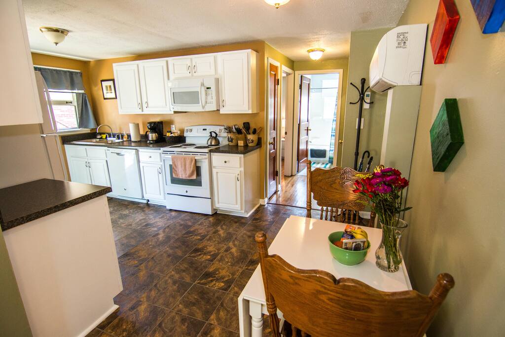 E. Nashville, 186 5* Reviews, Close to Everything Apartments for Rent in Nashville, Tennessee