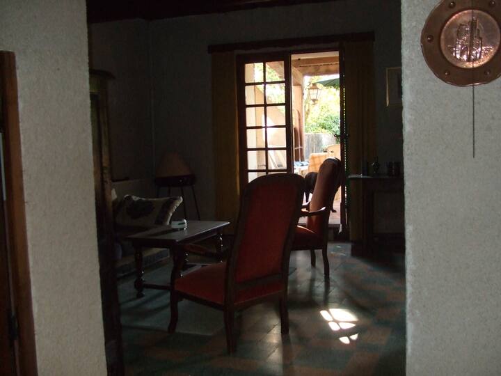 beautiful, big house in Luberon