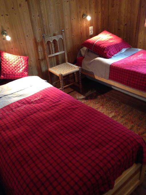 chambre :2 lits simples