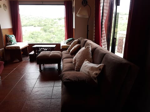 Anuncio de Airbnb popular: Amelie en Villa Serrana
