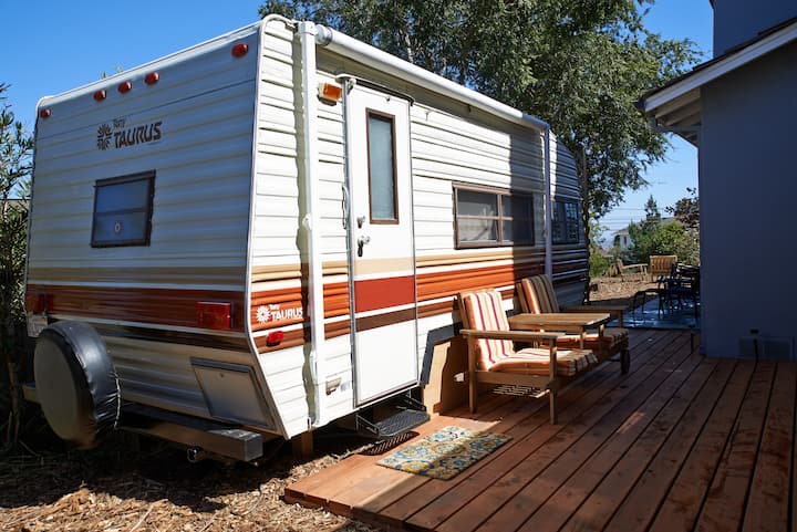 Charming Tiny Home Rv In Peninsula Tiny Houses For Rent In San Mateo California United States