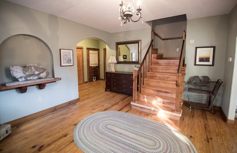 Top Airbnb: Stonehaven Castle in Eureka Springs