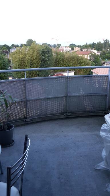 Le balcon