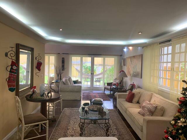 Great House with 4 bedrooms and garage gallery image 2