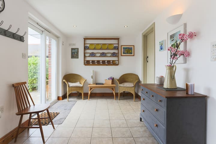 Spacious Hideaway With Sea Views Houses For Rent In Treligga