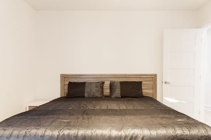 غراند لايت 2 م/2 م /سرير كبير