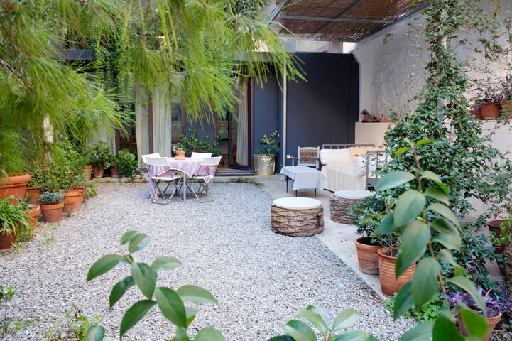 Contemporary Gallery garden house gallery image 3