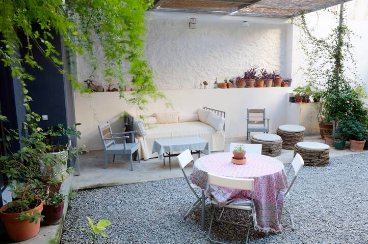 Contemporary Gallery garden house gallery image 4